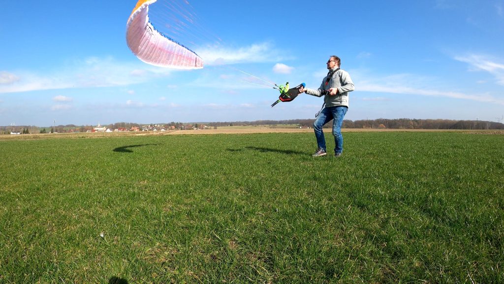 liegegurtzeug_rocket_v2_doubleskin_phasor_23_para_aviation_rc_paragliding_rc_gleitschirm_graupern_mz12pro