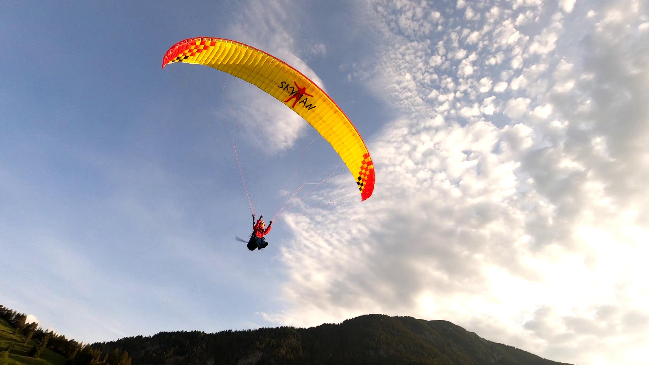 FlyLight 2022 – Urlaub und Fliegen mit RC-Paraglidern