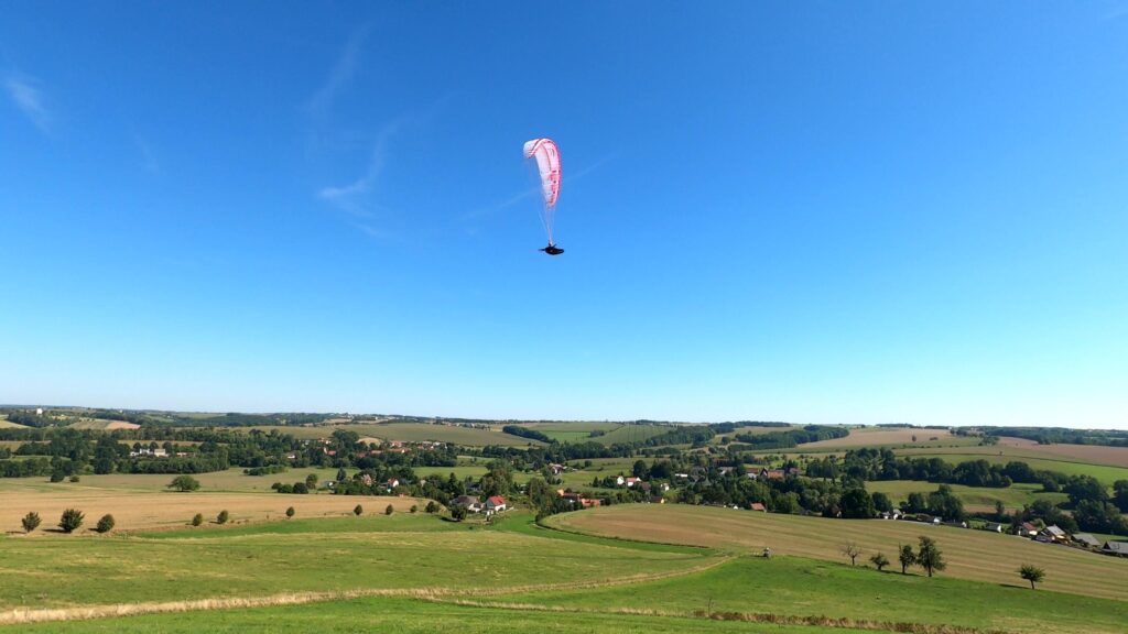 soaring_muldental_rochlitz_rc_gleitschirm_rc_paragliding_stable_21_race_rast_para_aviaton_rc_liegegurtzeug_rocket_start