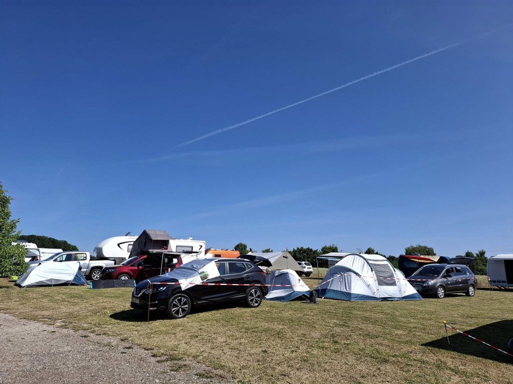 DMFV RC-Gleitschirm Treffen "Fly together - fly with friends" in Hallerndorf. Auf dem Campingplatz.
