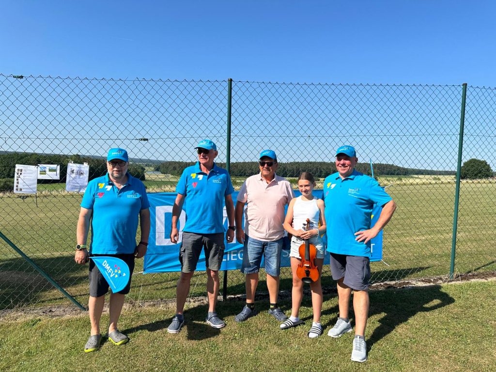 DMFV RC-Gleitschirm Treffen "Fly together - fly with friends" in Hallerndorf. DMFV Team, Olaf Schneider, Thomas Boxdörfer und Peter Waßmann.