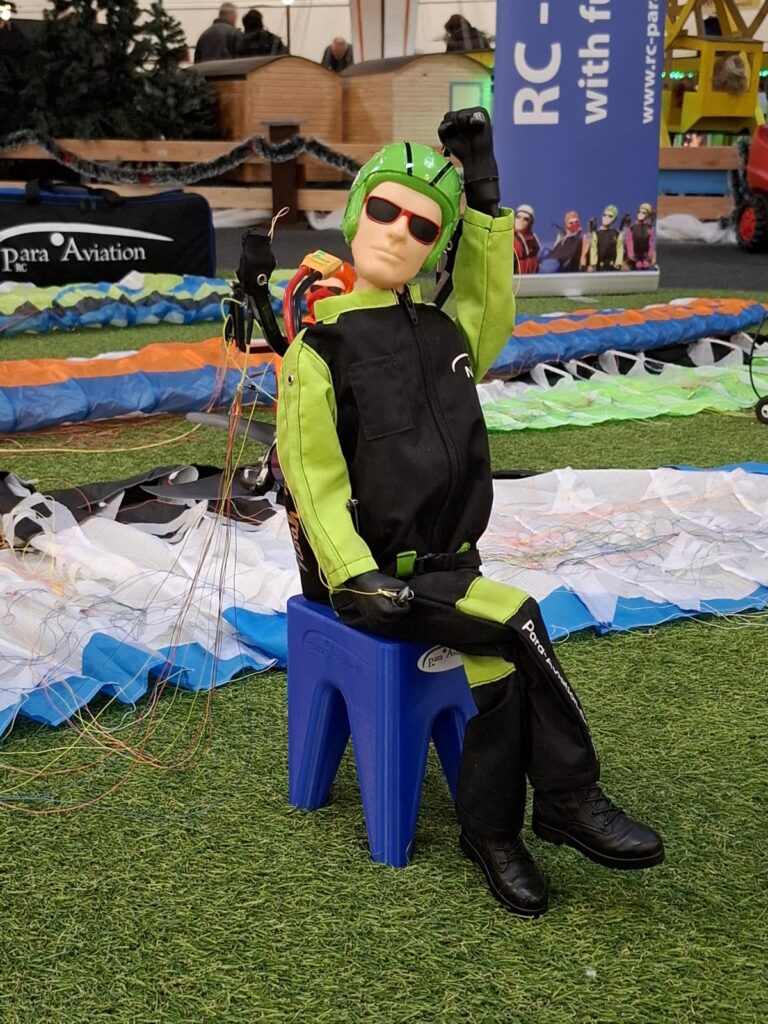 RC Paramotor Hocker für RC-Gleitschirm Piloten Noah Free, Anna  Free und andere Piloten