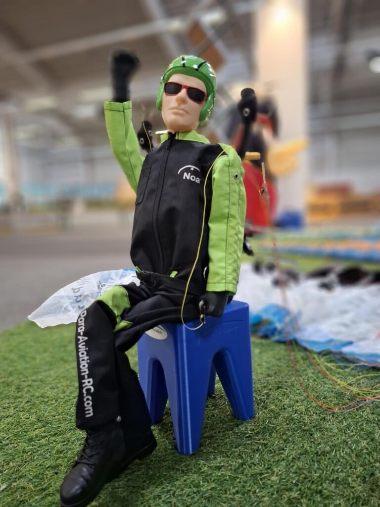 RC Paramotor Hocker für RC-Gleitschirm Piloten Noah Free, Anna  Free und andere Piloten