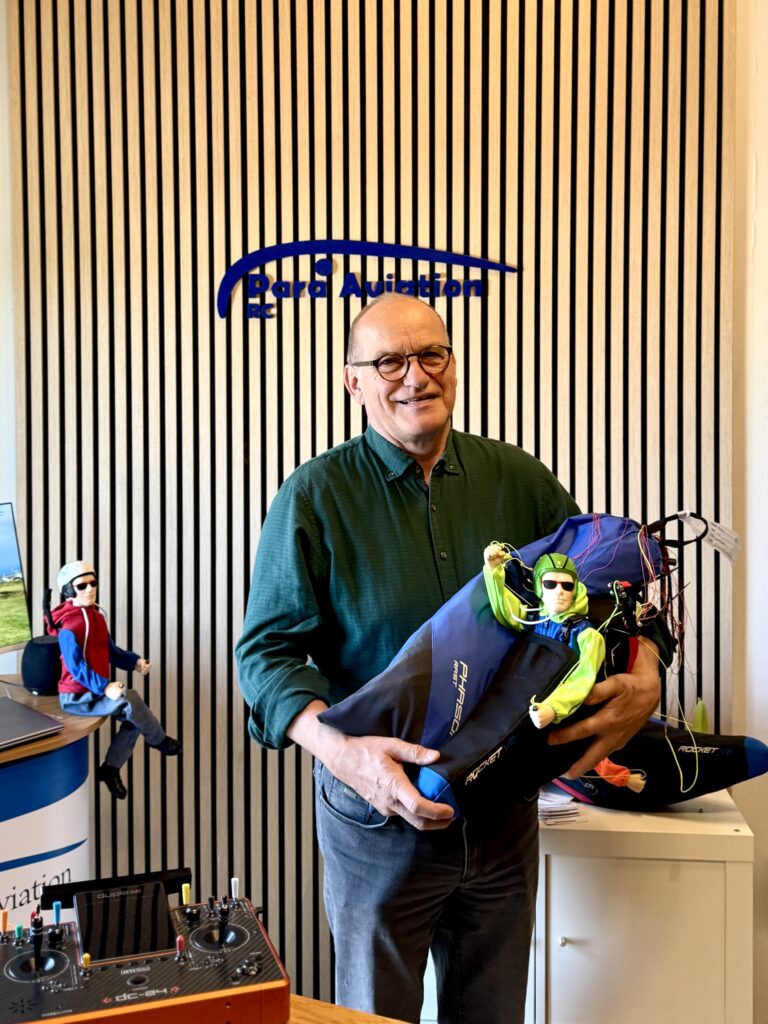 Kuundenschulung bei Para Aviation RC mit einem Liegegurtzeug Rocket V2 und Phasor 2.3 RAST