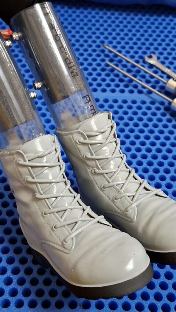 Noah ST & Libra ST. Die scale bemalten Piloten Stiefel.