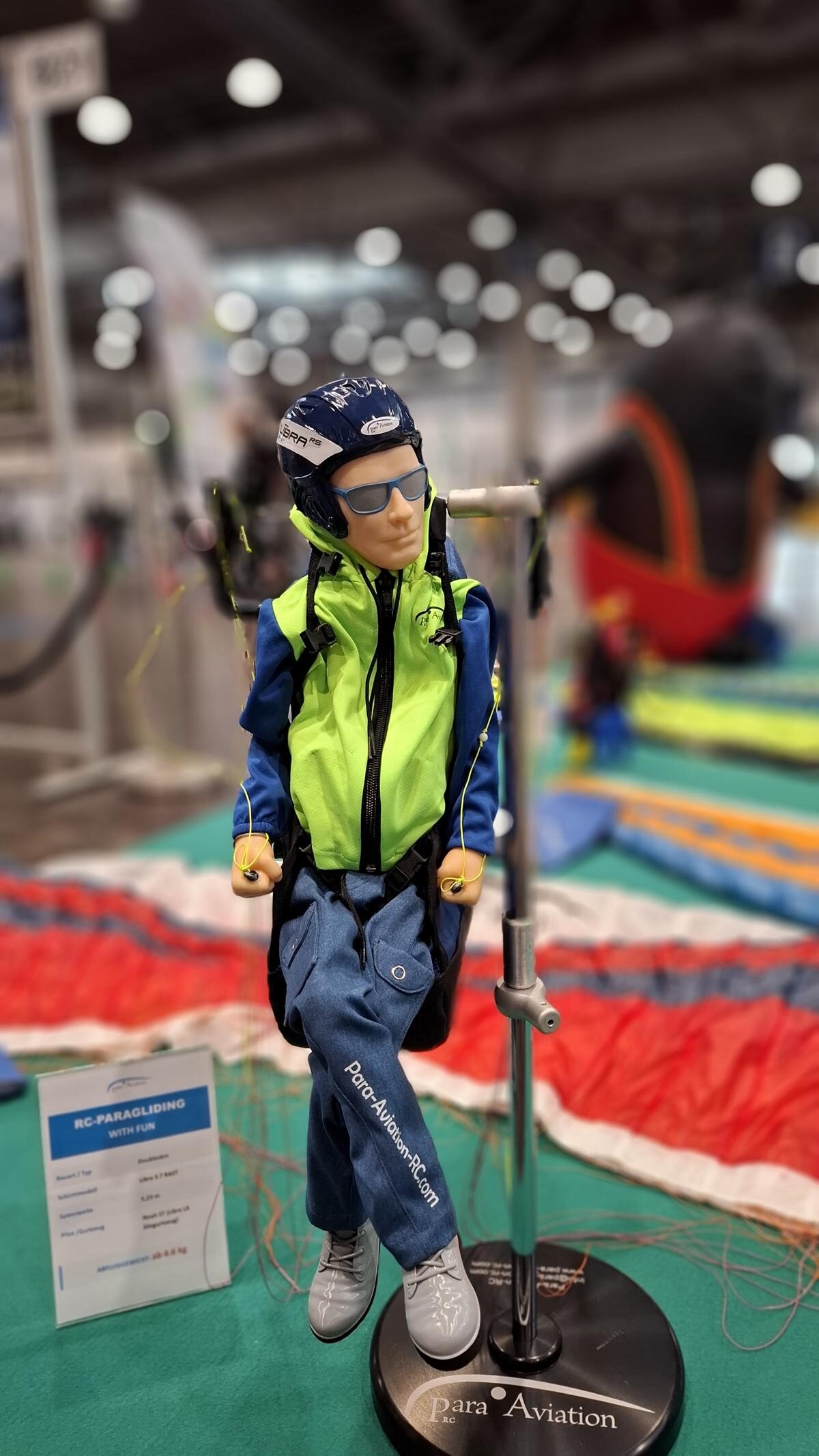 Scale Pilot NOAH ST und Sitzgurtzeug Libra ST von Para Aviation RC