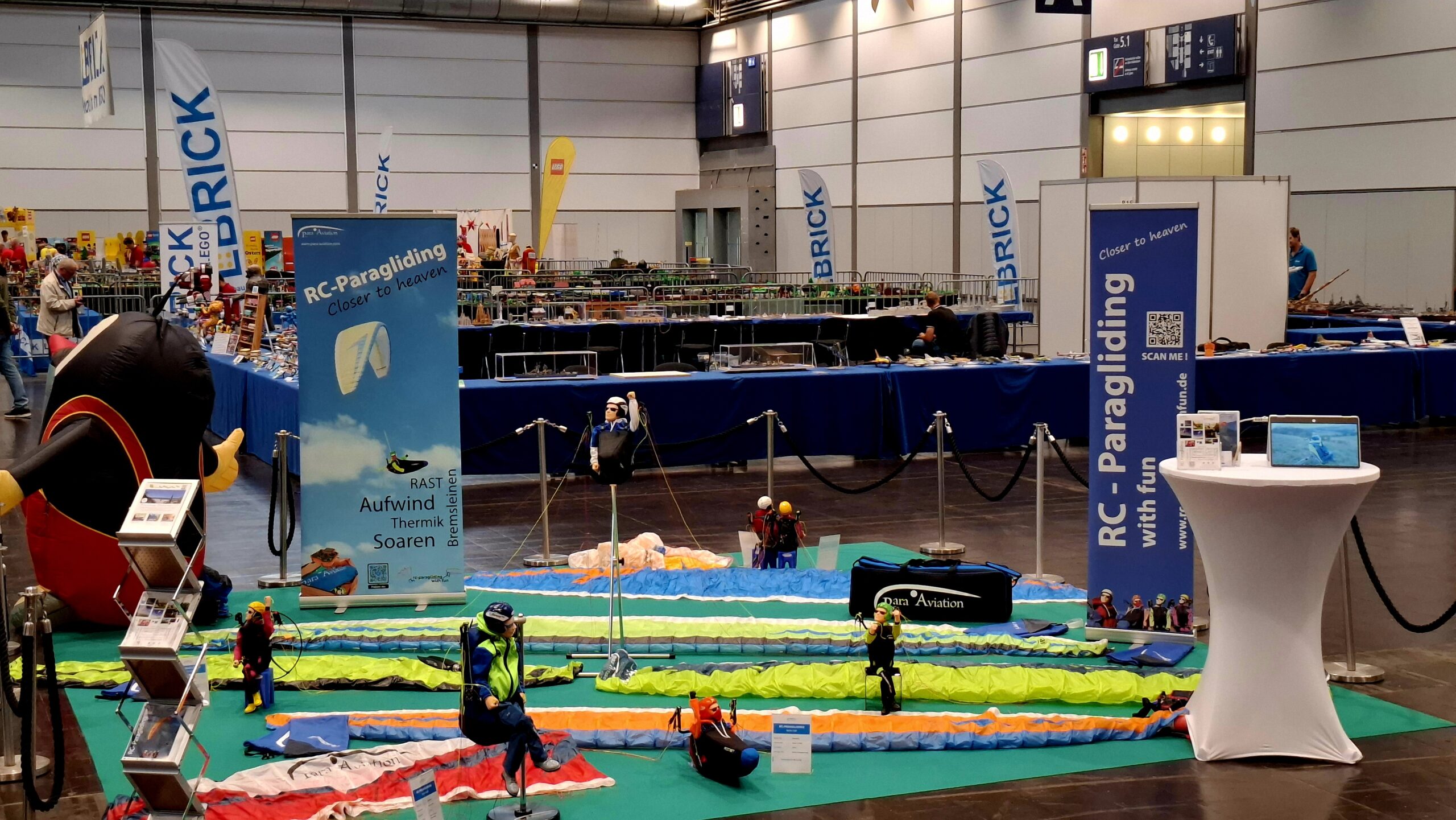Hobbymesse Leipzig 2026 Halle 5 Stand B21 RC-Paragliding with fun. RC-Gleitschirme, RC-Paraglider, Piloten, Sitzgurtzeuge