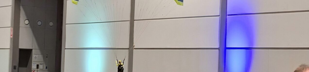 RC-Gleitschirm NYRO X Flugspaß in der Halle!